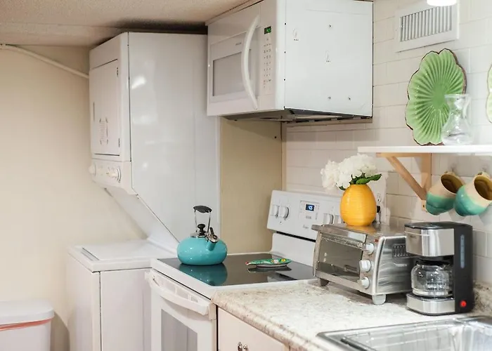 The At Robinhood Apartment