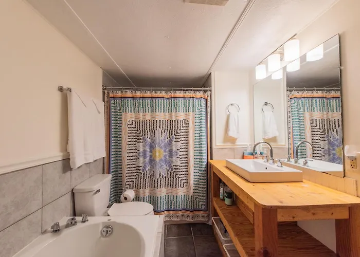The At Robinhood Apartment